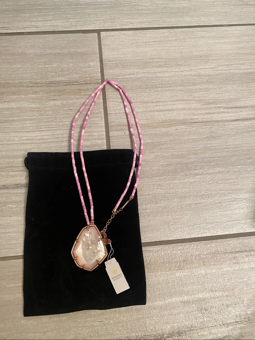 NWT Kendra Scott Beatrix rose gold beaded statement necklace.